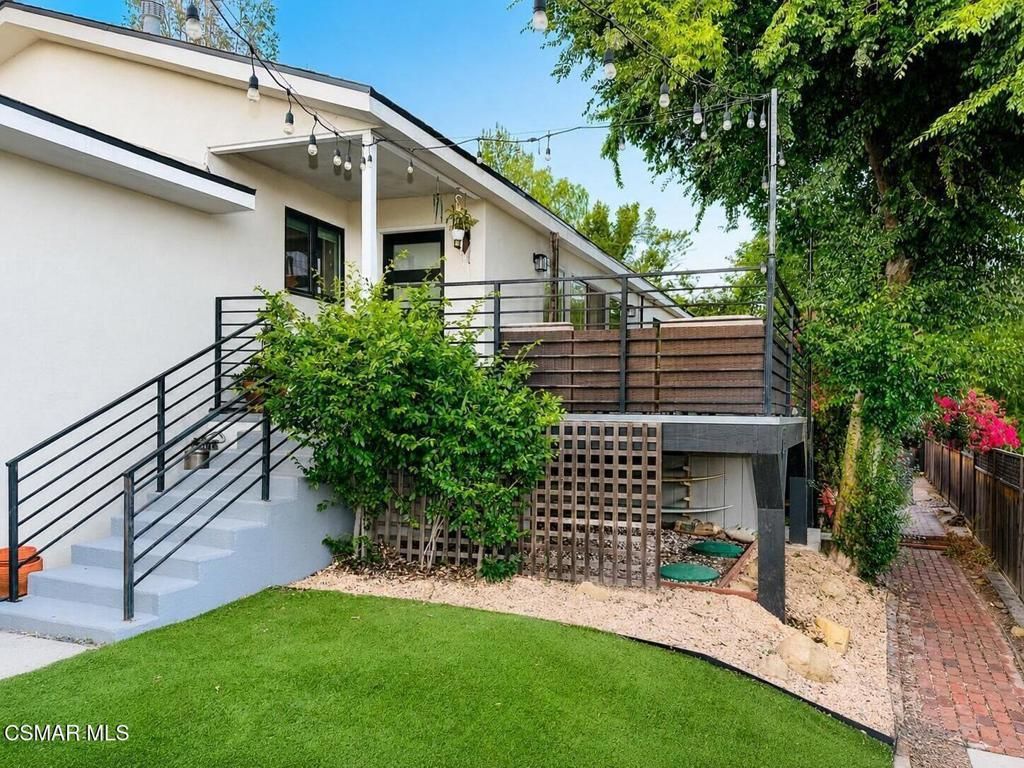 9218 Slater Terrace, Chatsworth