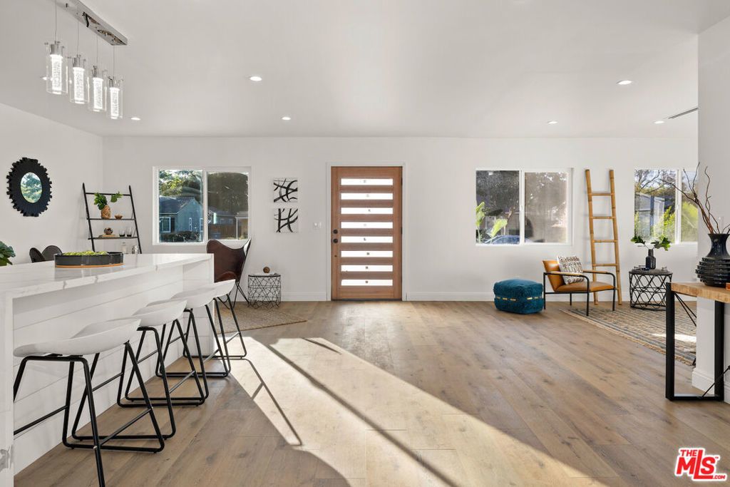5928 Tobias Avenue, Sherman Oaks