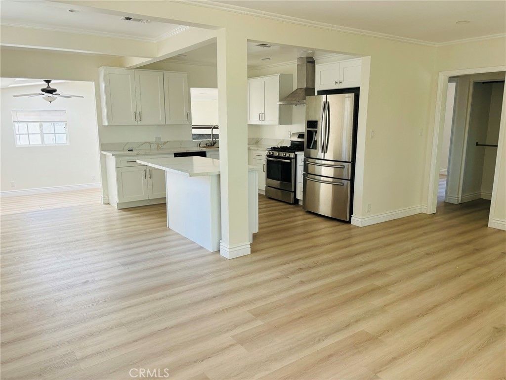 6653 Quakertown, Winnetka