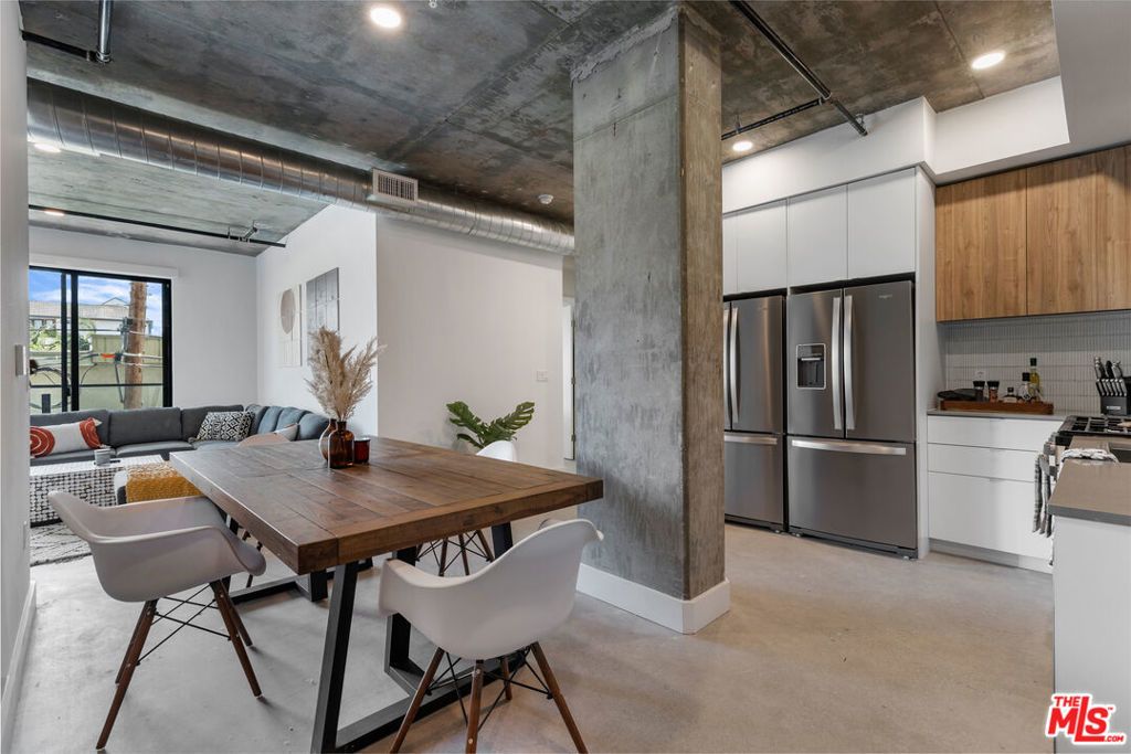 3800 Mentone Avenue # 407, Culver City