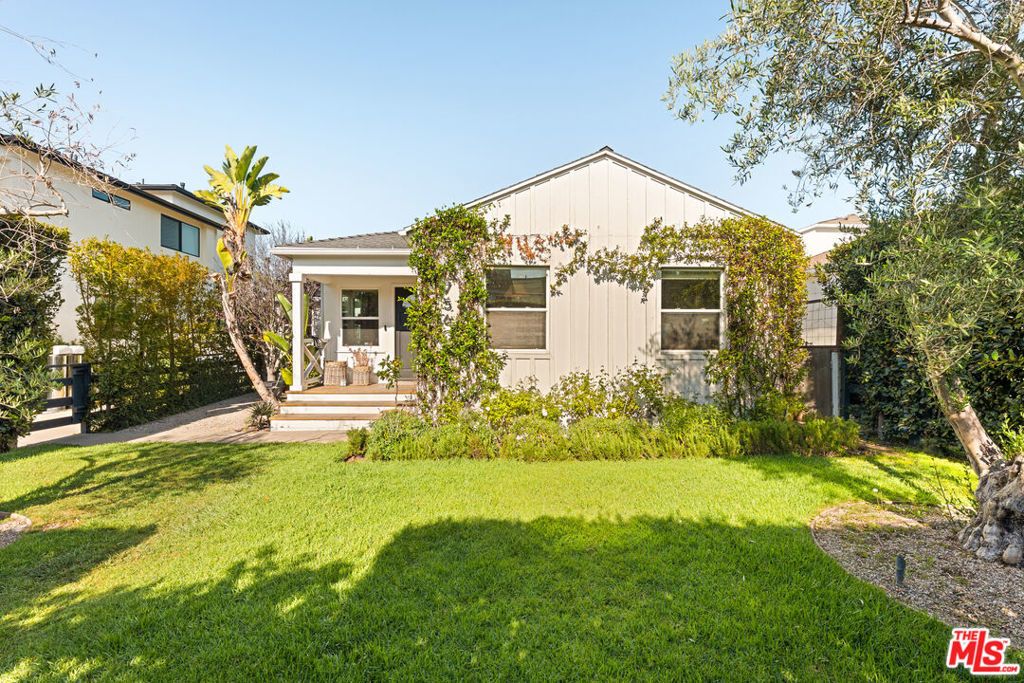7560 Mcconnell Avenue, Los Angeles