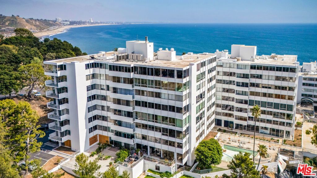 17352 W Sunset Boulevard # 606, Pacific Palisades