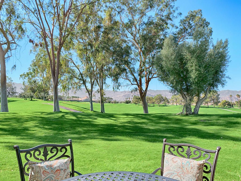 127 Villa Court, Palm Desert