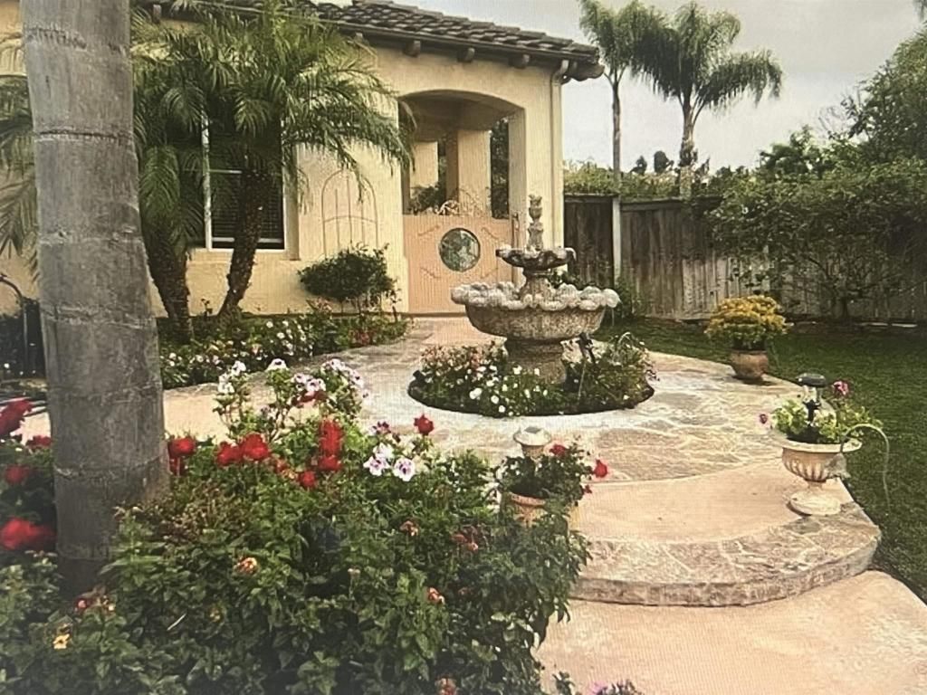 7908 Calle Oliva, Carlsbad