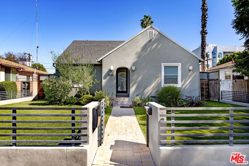 4460 Stansbury Avenue, Sherman Oaks