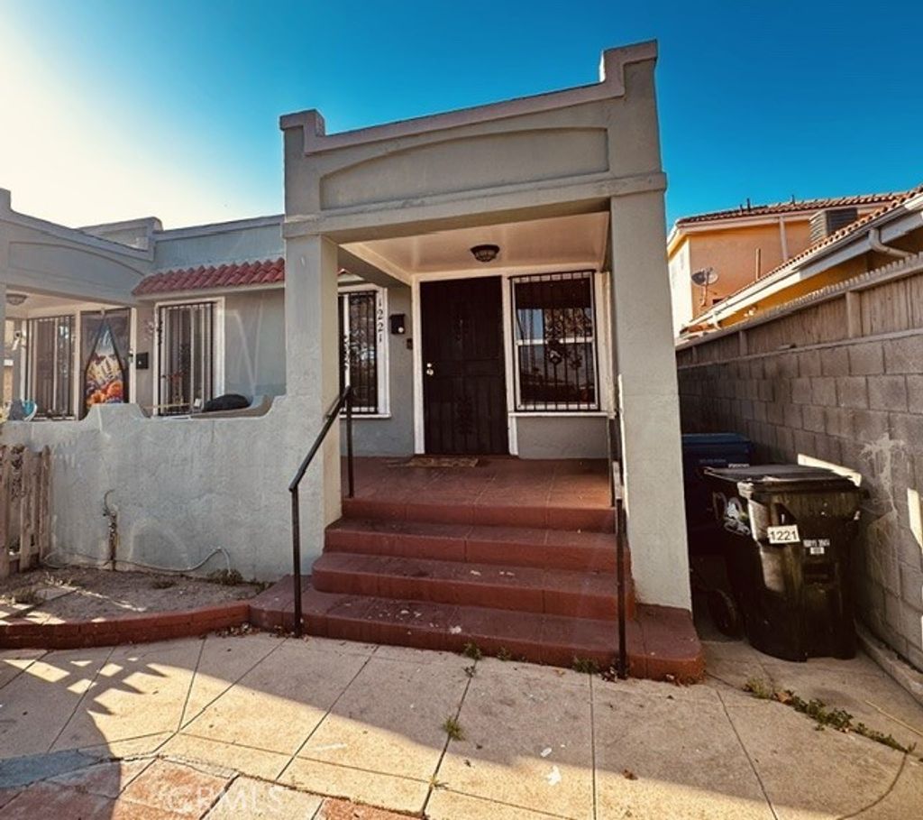 1221 W 59th, Los Angeles