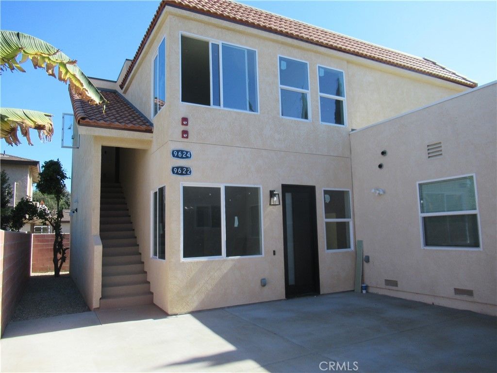 9624 Belmont, Bellflower