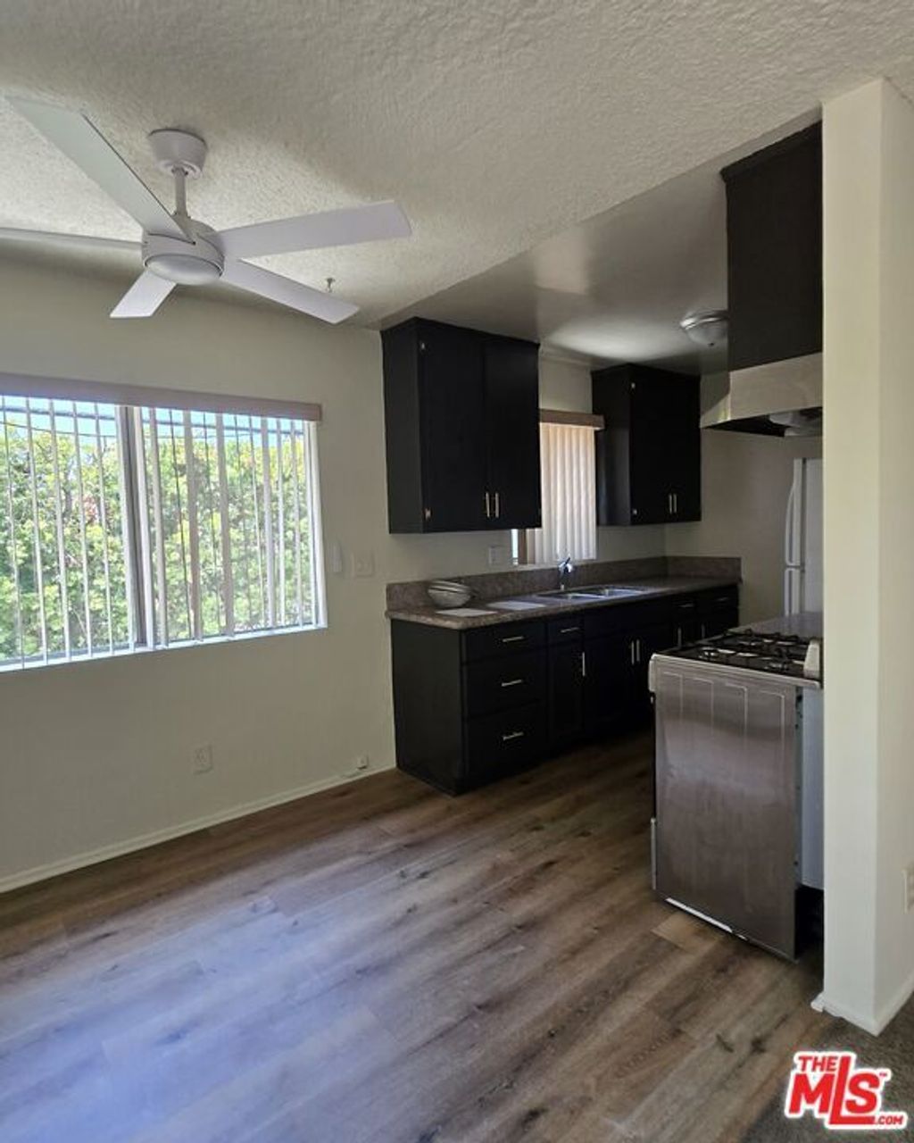 2219 Crenshaw Boulevard # 3, Los Angeles