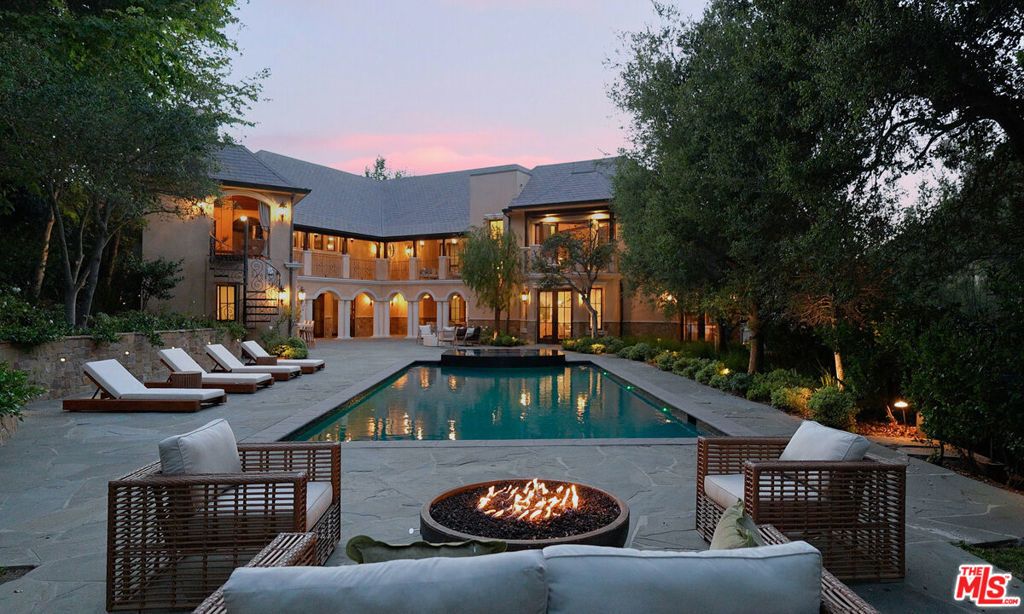 3911 Oeste Avenue, Studio City