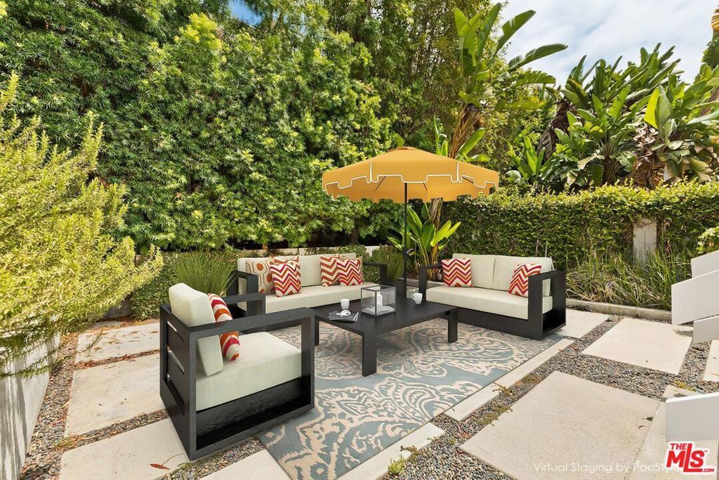 8531 Walnut Drive, Los Angeles