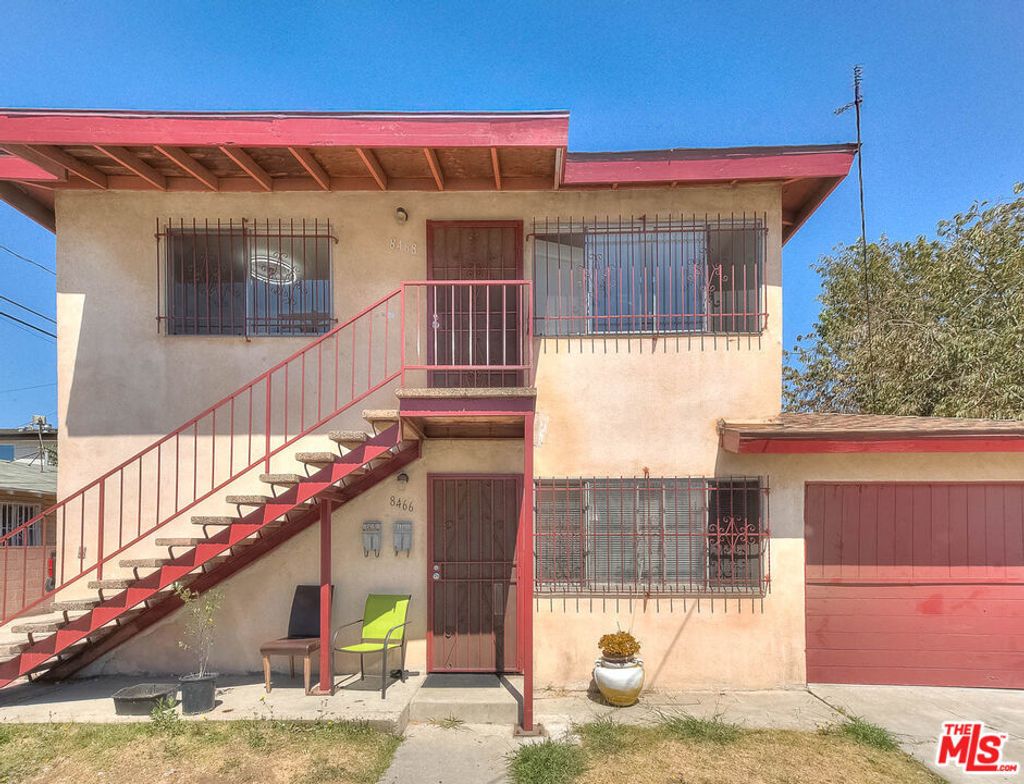 8468 Halldale Avenue, Los Angeles