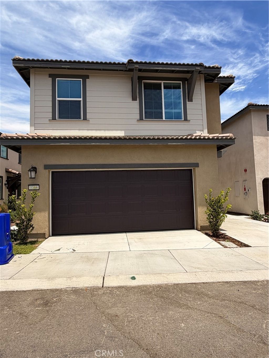 1108 Tomcat, Rialto