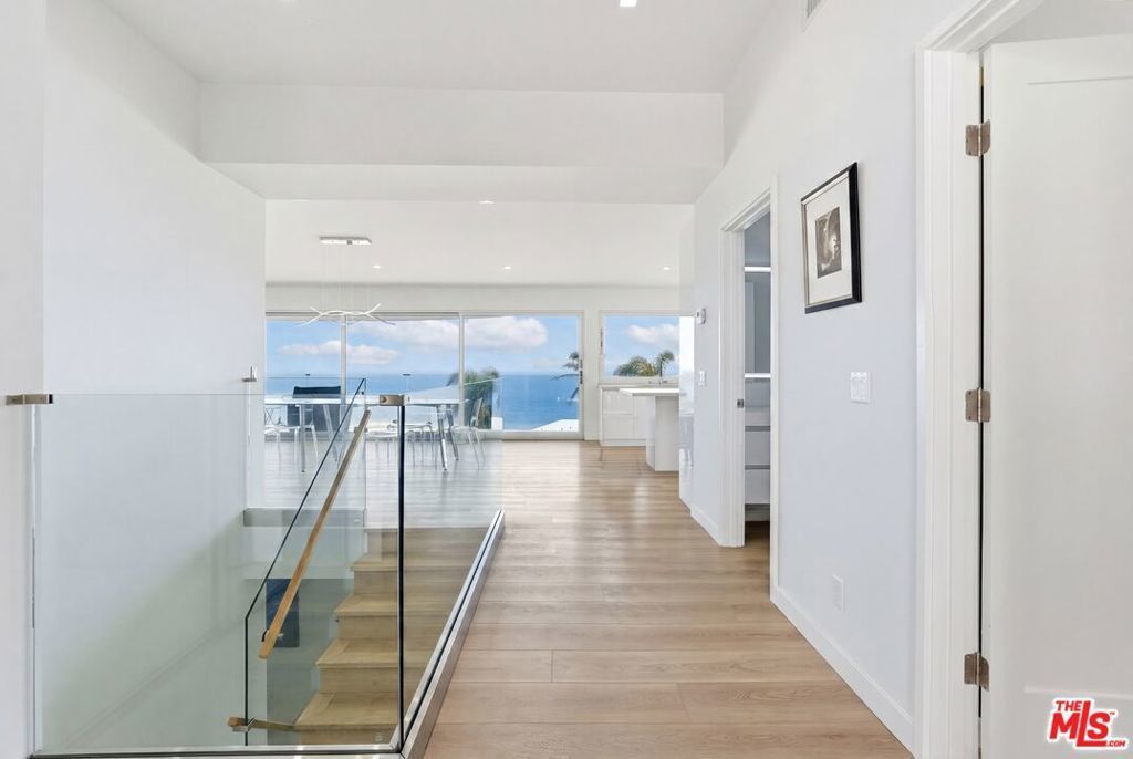 18109 Coastline Drive, Malibu