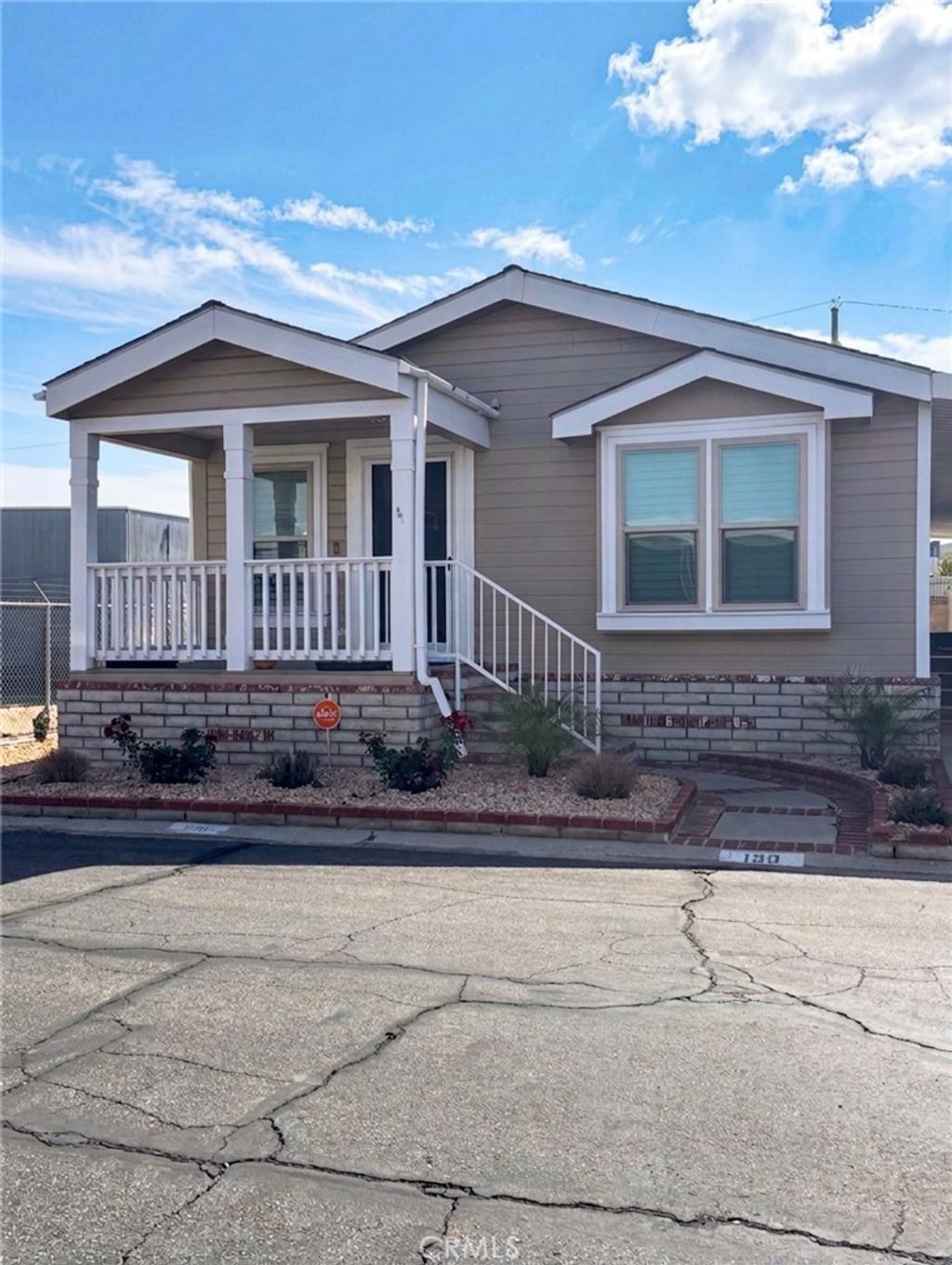2205 W Acacia # 190, Hemet
