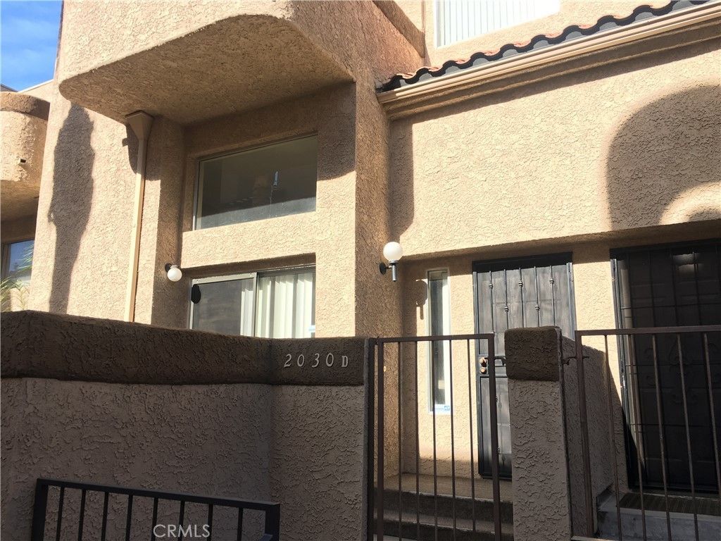 2030 Bon View, Ontario