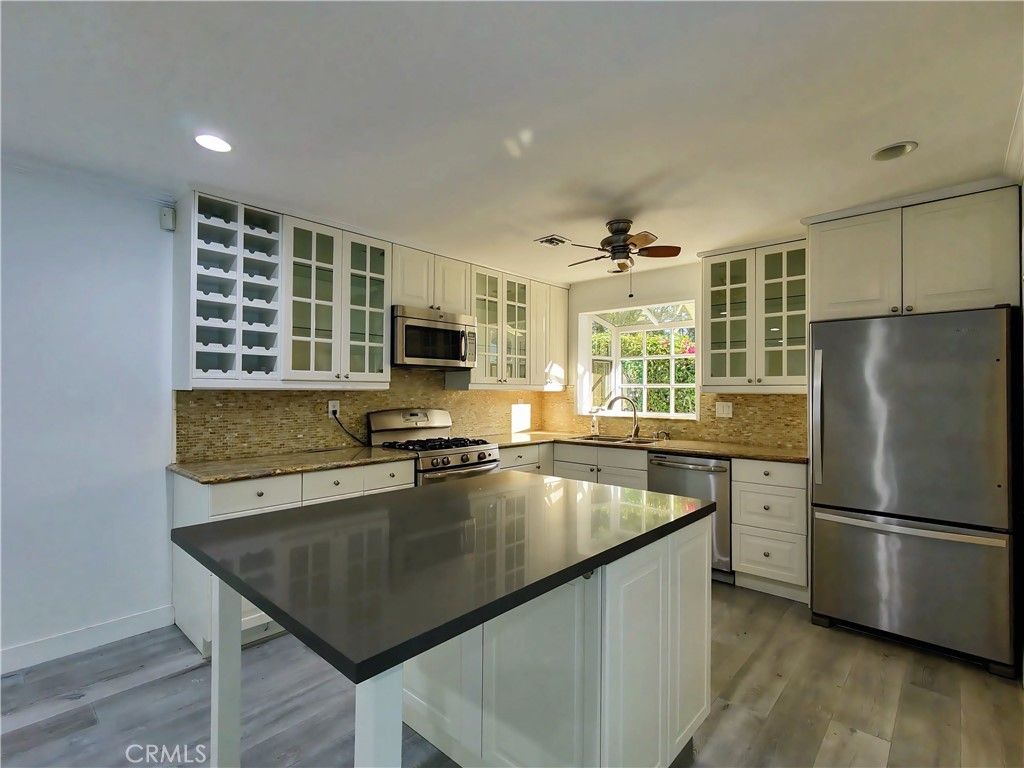 7049 Semrad Road, West Hills