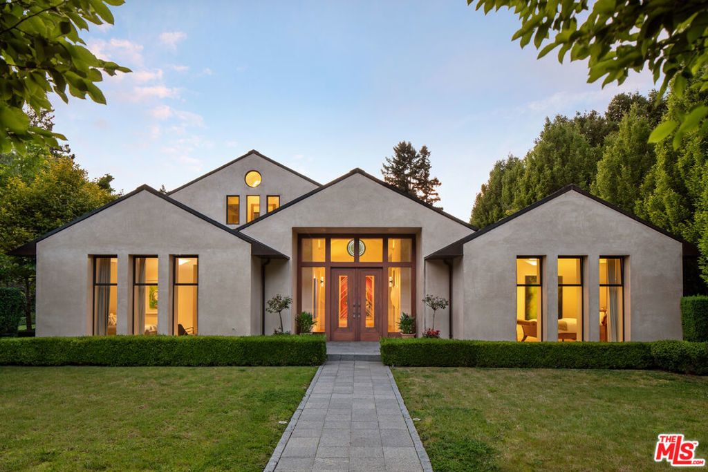 74 Atherton Avenue, Atherton