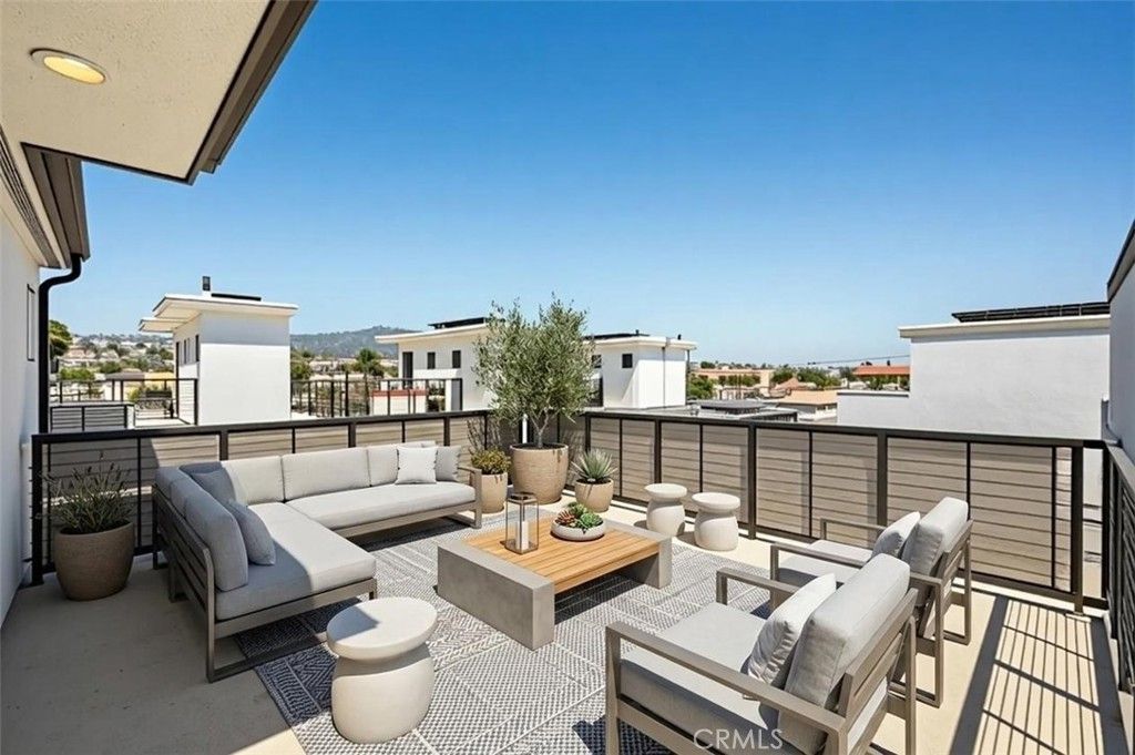 1811 S Mesa, San Pedro