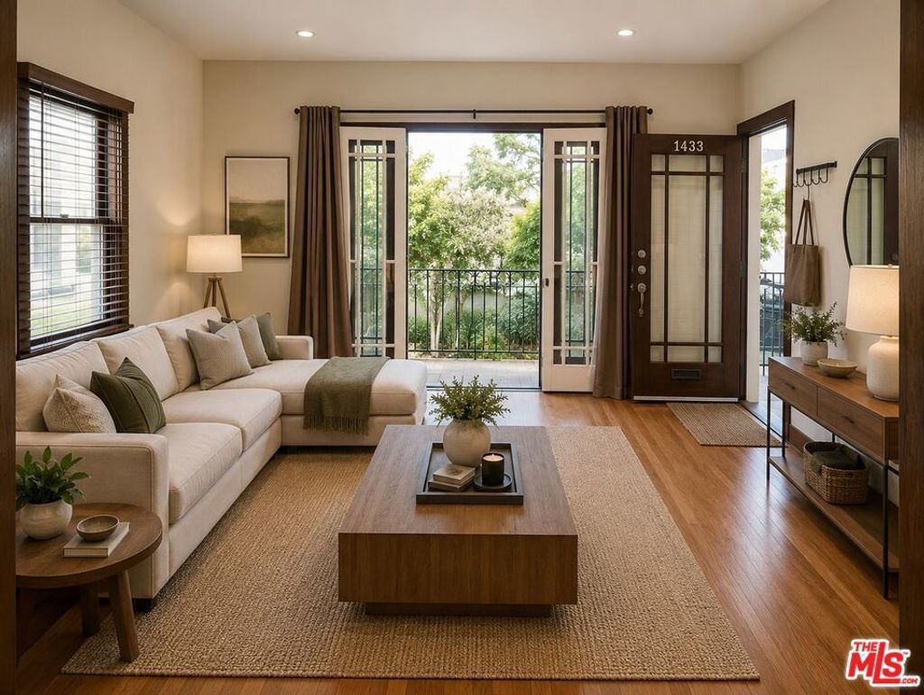 1431 N Las Palmas Avenue, Los Angeles