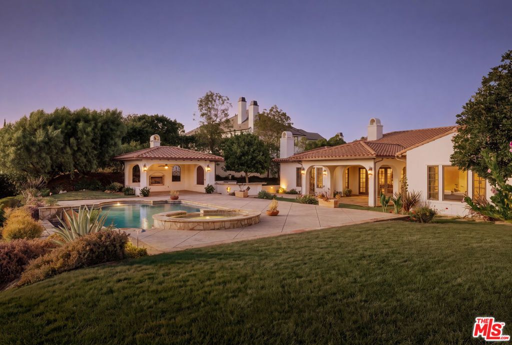 25420 Prado De Azul, Calabasas