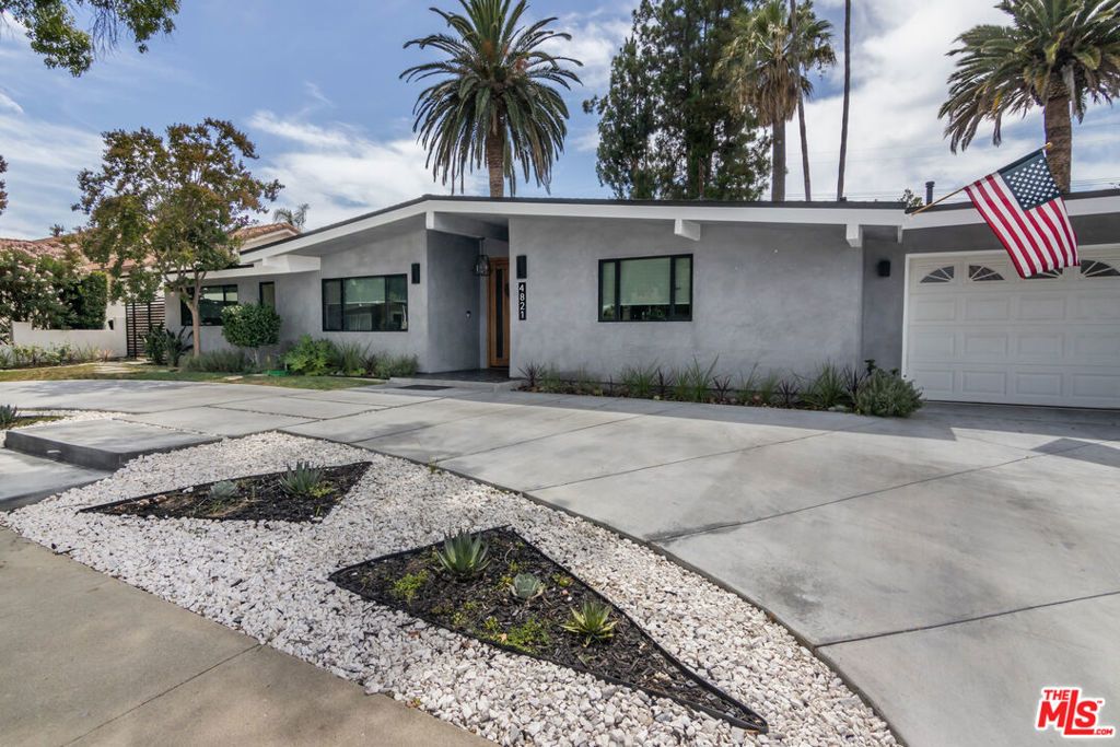 4821 Heaven Avenue, Los Angeles
