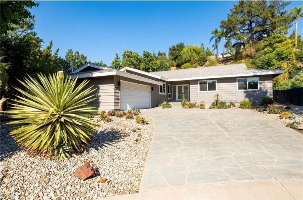 4240 Kingfisher Road, Calabasas