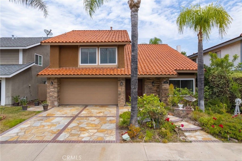 21422 Via Floresta, Lake Forest