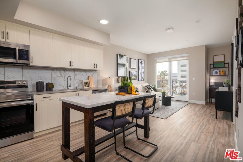 201 N La Brea Avenue # 419, Inglewood