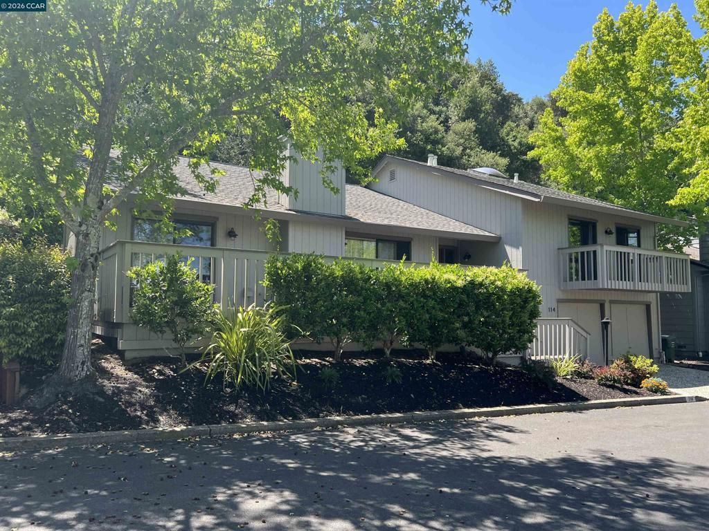 114 Brookline St, Moraga