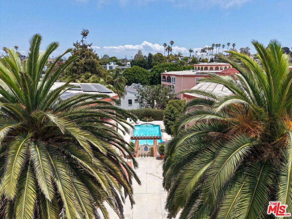 2045 4th Street # 301b, Santa Monica