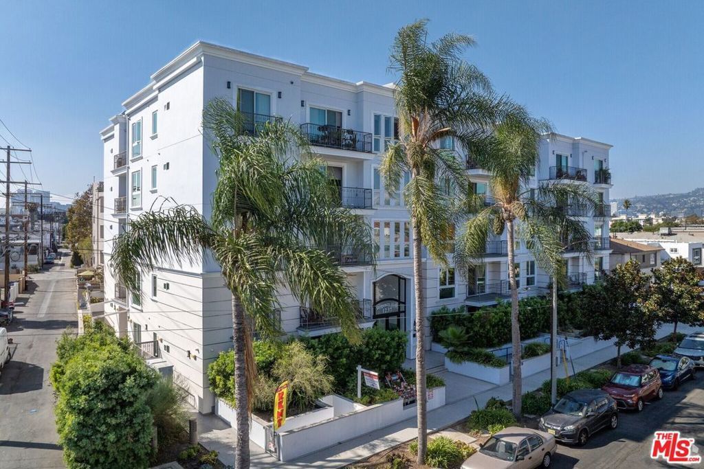 1237 S Holt Avenue # 202, Los Angeles