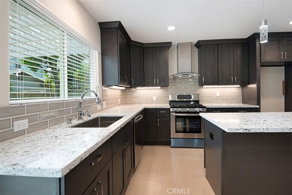 602 Carnation, Placentia