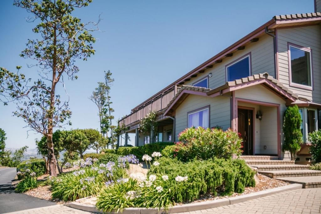 300 Corona Road, Carmel