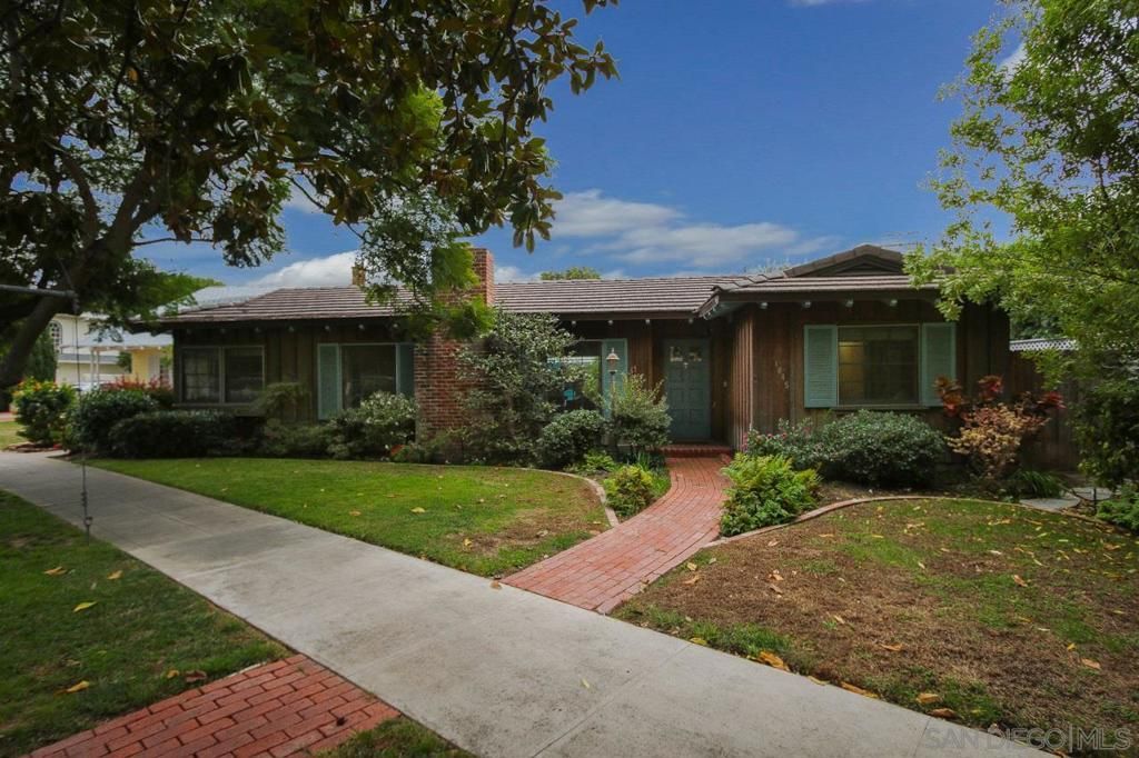 1045 Adella, Coronado