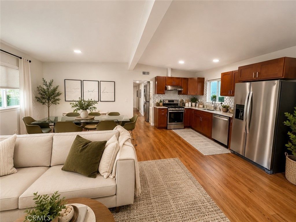 1519 W 37th, Los Angeles