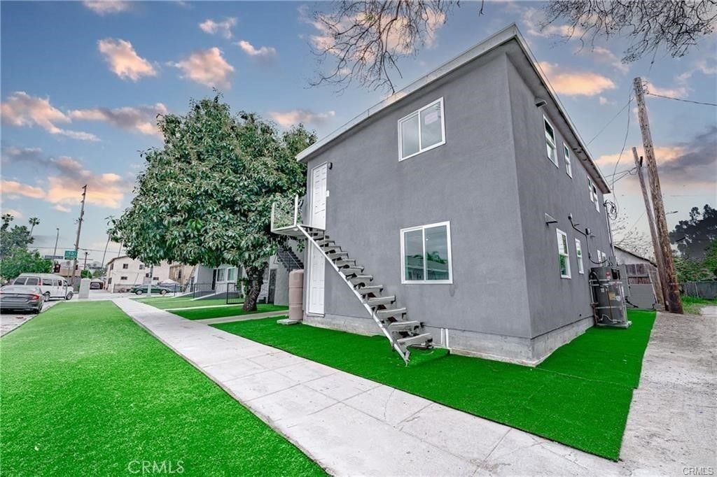 250 E 79th # 1/2, Los Angeles