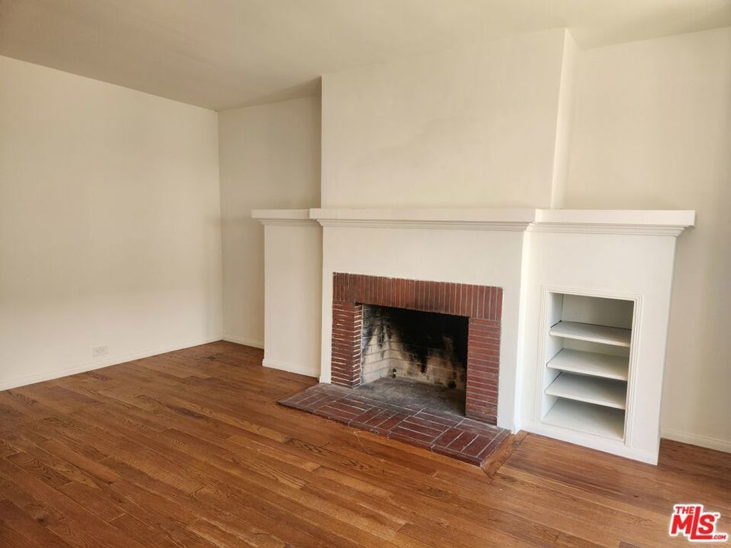 1234 1/2 Gordon Street, Los Angeles