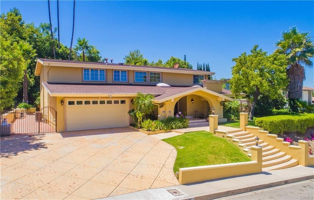 16545 Park Lane Circle, Los Angeles