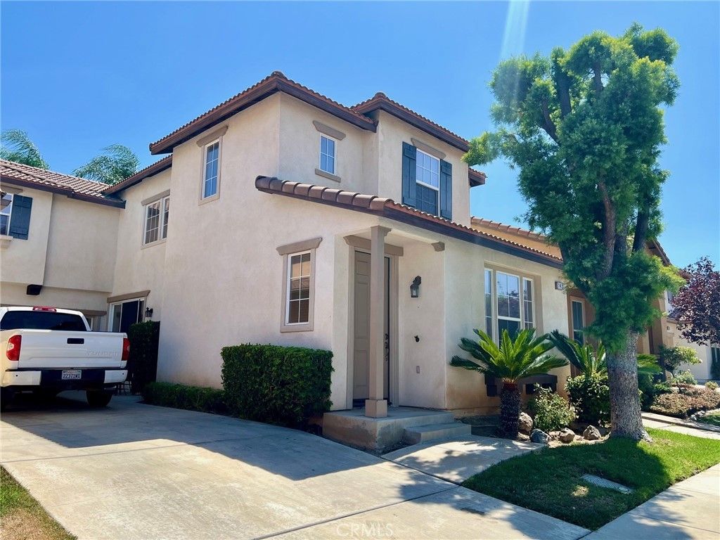 142 Jessica Lane, Corona