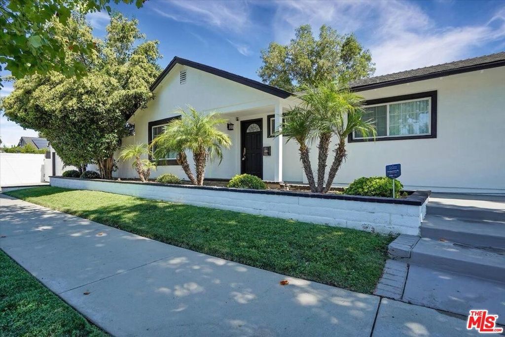 6500 Ponce Avenue, West Hills