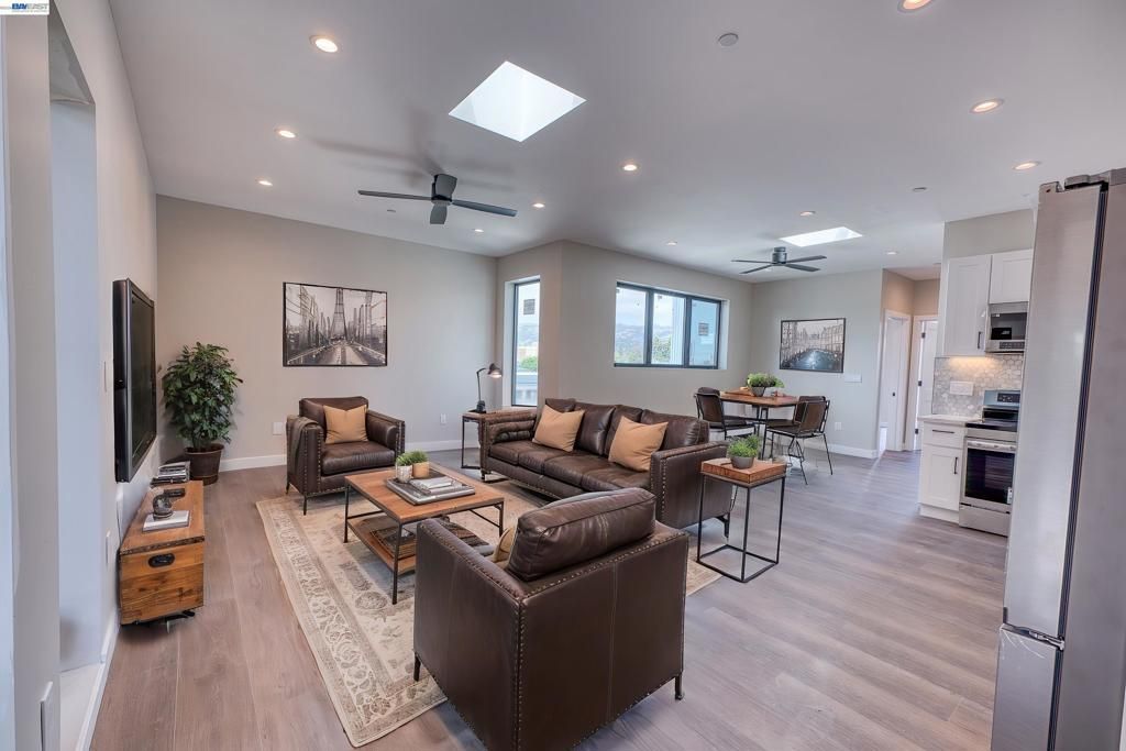 4202 Telegraph Ave, Oakland