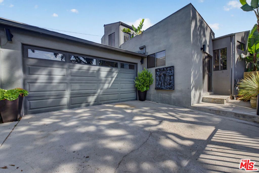1727 Delaware Avenue, Santa Monica