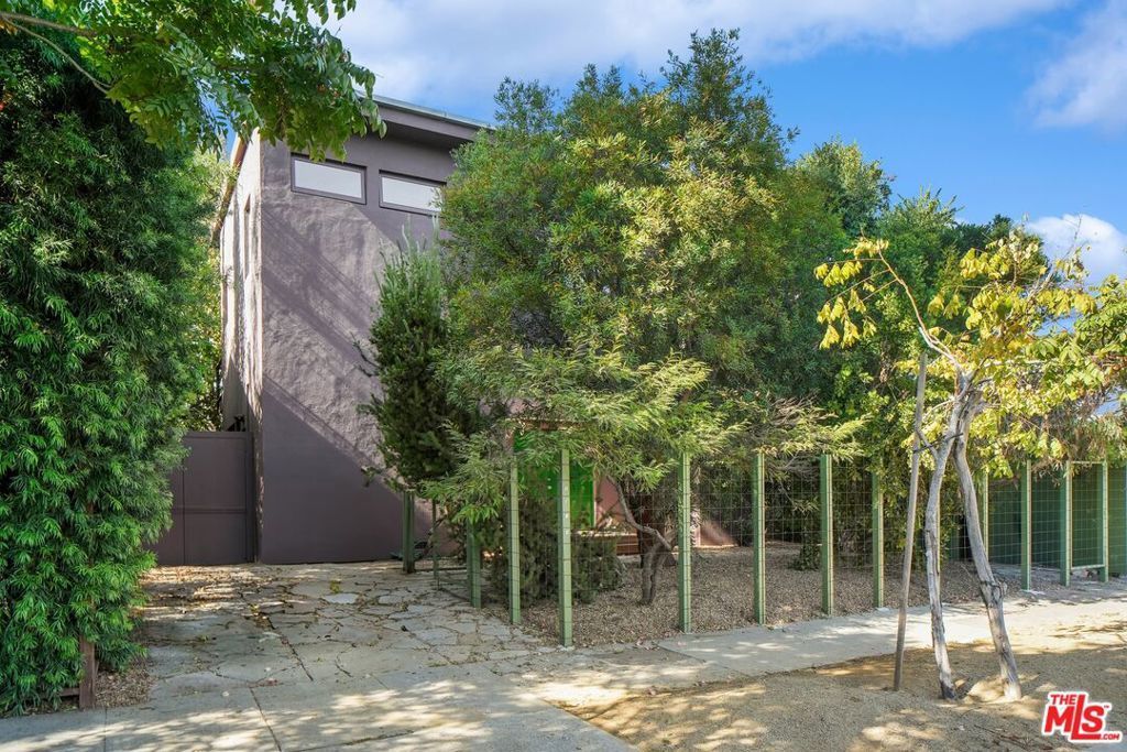 2311 Louella Avenue, Venice