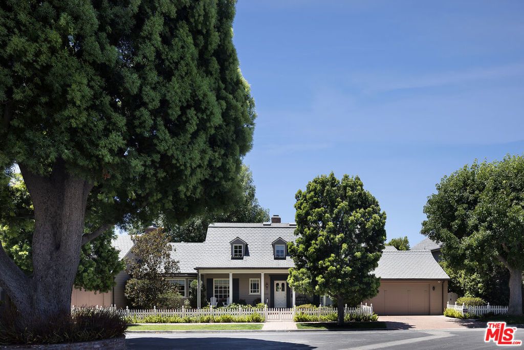 10030 Toluca Lake Avenue, Toluca Lake