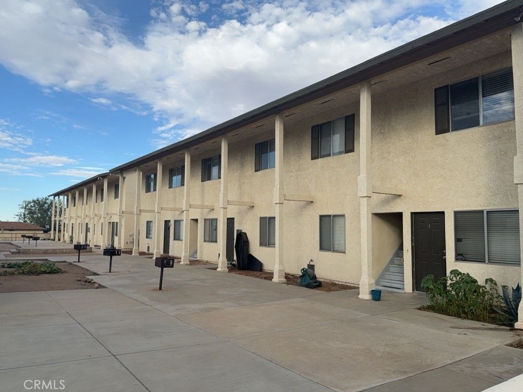 16784 Sultana Street # 10, Hesperia