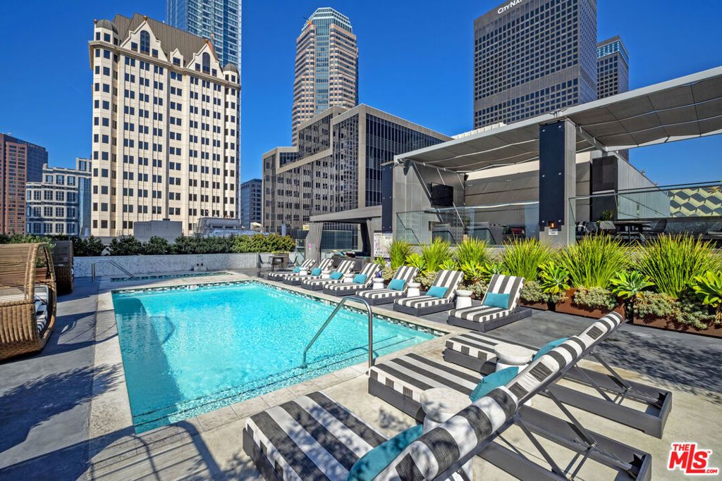 727 W 7th Street # 615, Los Angeles