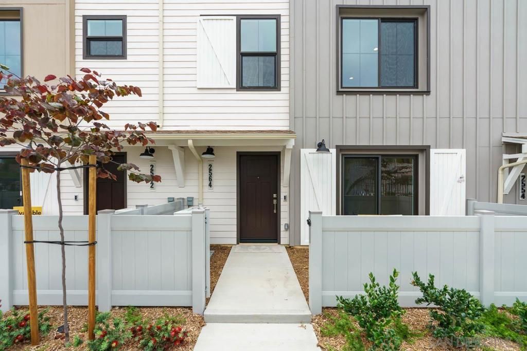 2564 Delphinium Ln, Carlsbad