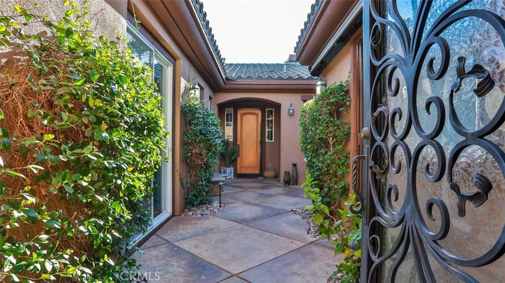 56705 Mountain, La Quinta