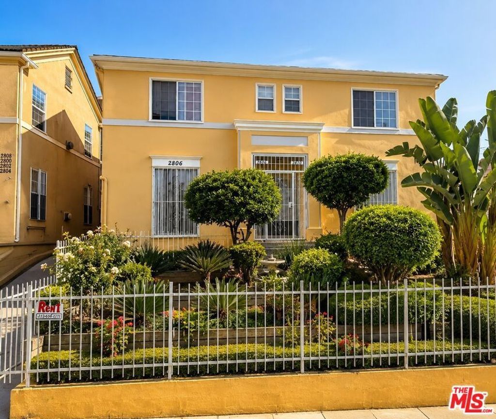 2810 Francis Avenue # 2810, Los Angeles