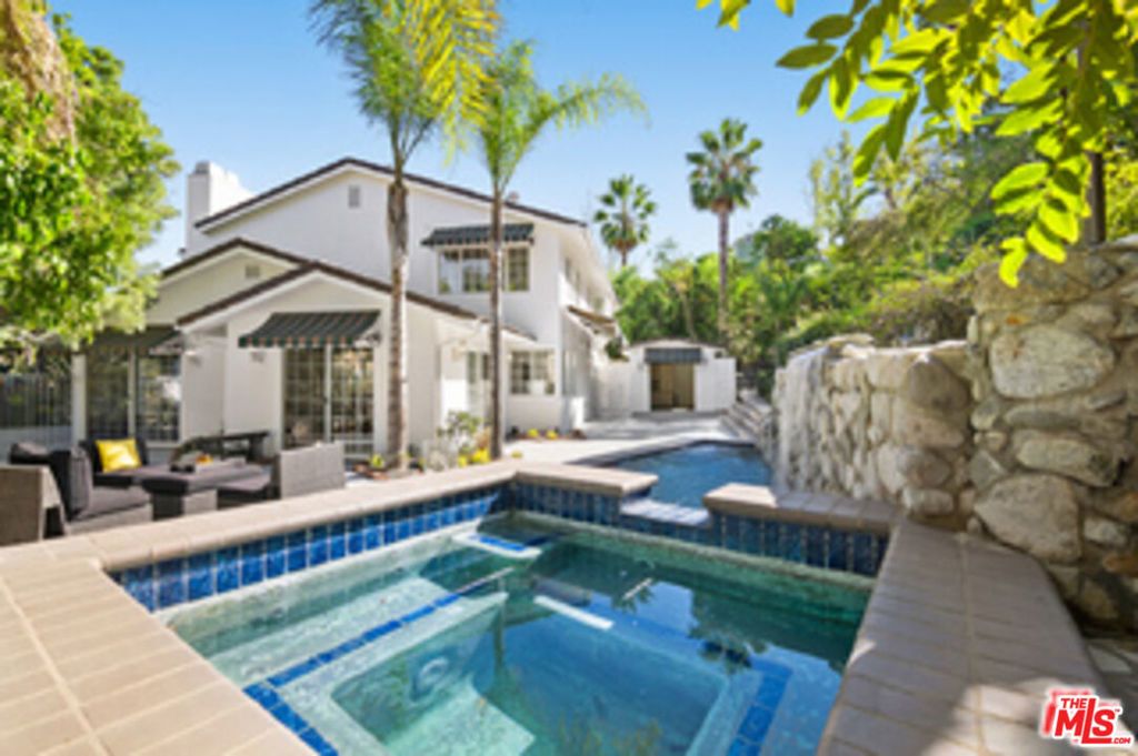 2461 Jupiter Drive, Los Angeles